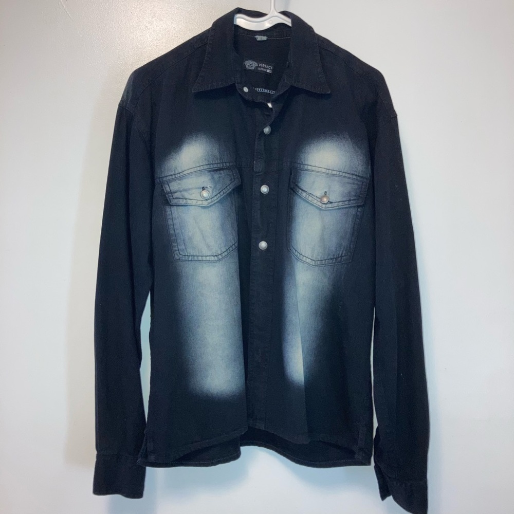 Versace Classic V2 Denim Button Up Shirt Mens Size Large Slightly Used Condition